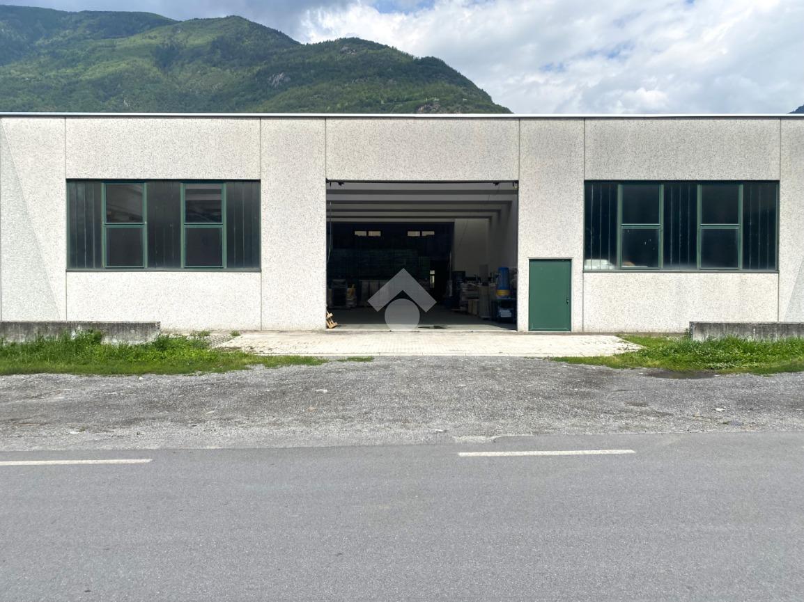 Capannone in Via Lungo Adda V Alpini 124, Tirano, {3} - Foto 1