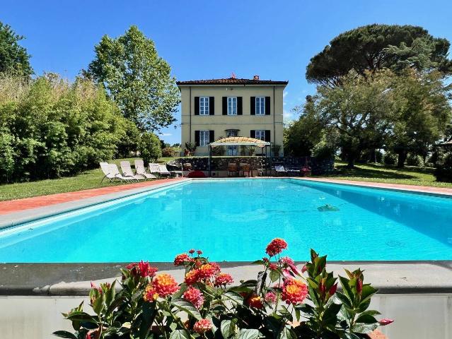 Mansion in Via di Sant'Alessio, Lucca - Photo 1