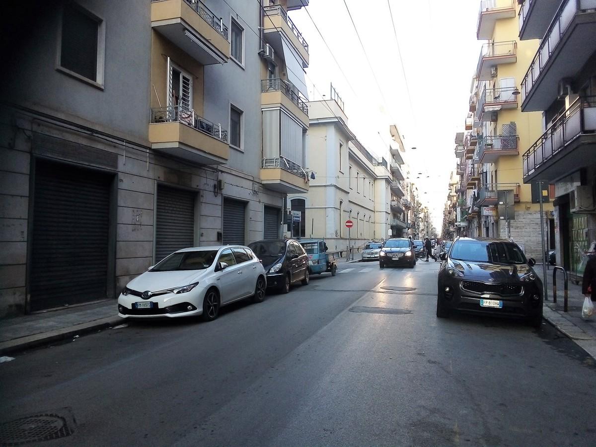 Magazzino in Via Crisanzio  171fa, Bari, {3} - Foto 2