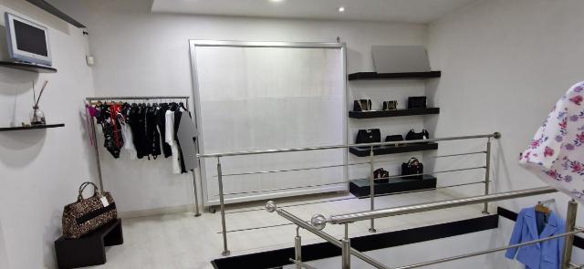 Shop in Viale Dante 7, Cassino - Photo 1