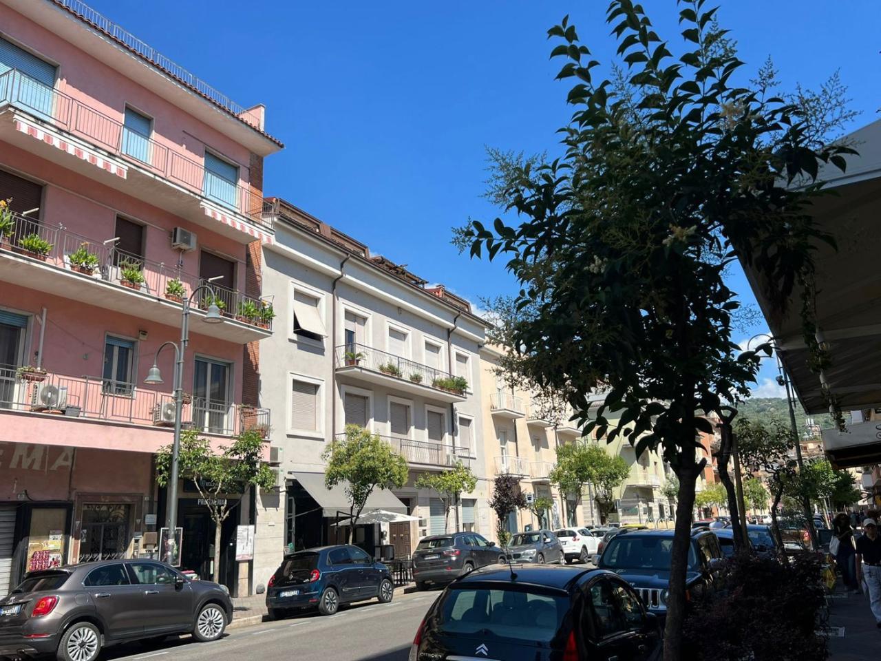 Negozio in Viale Dante 50, Cassino, {3} - Foto 2