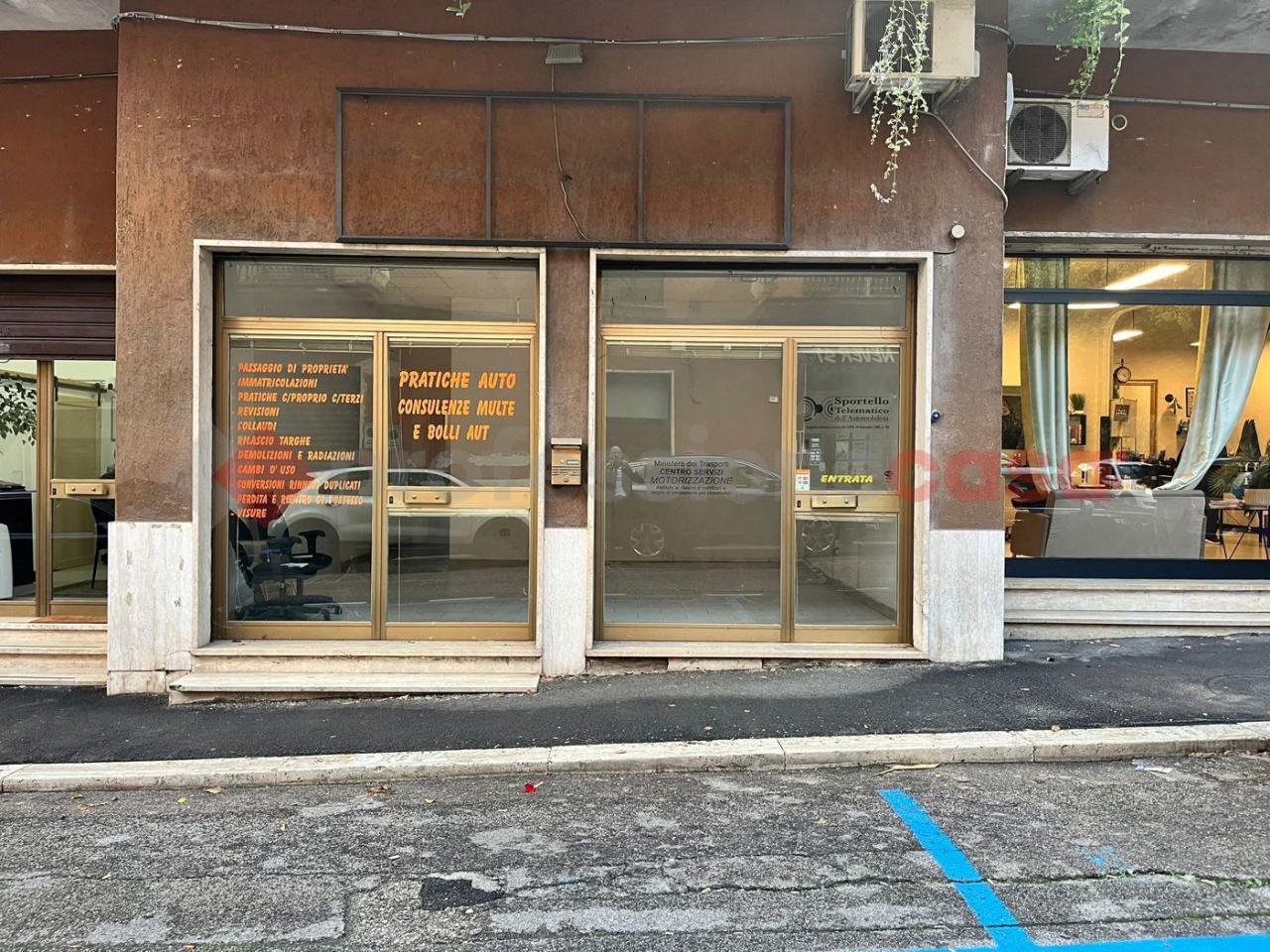 Negozio in Via Varrone 55, Cassino, {3} - Foto 2