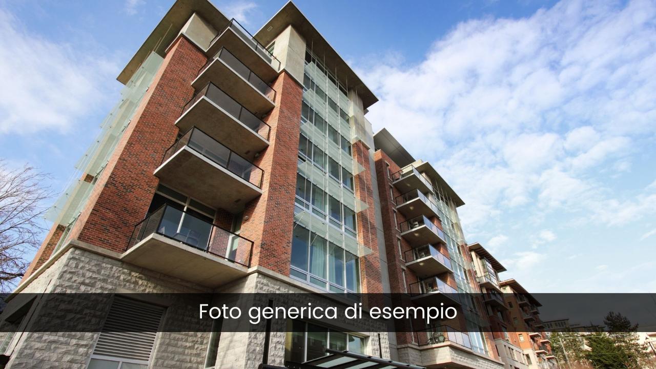Magazzino in Via Comunale Contrada Pisciotto 69, Frazione Villaggio San Michele, Messina, {3} - Foto 1