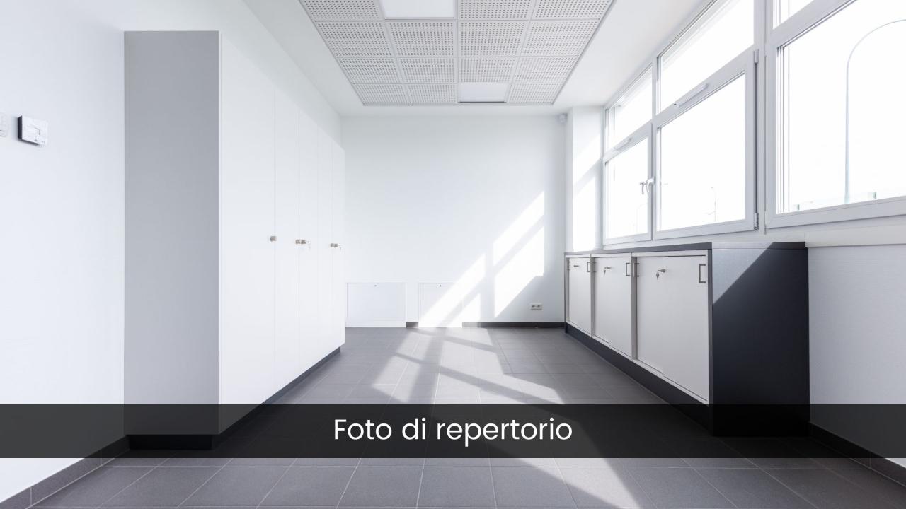 Ufficio in Via Ugo Foscolo, 2, 63064 Cupra Marittima Ap, Italia, Cupra Marittima, {3} - Foto 1