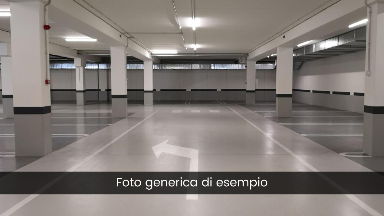 Garage in Via Gaetano Salvemini 9, Piano Sottostrada, Int. 5, Palazzina l2/3 9, Noto, {3} - Foto 1