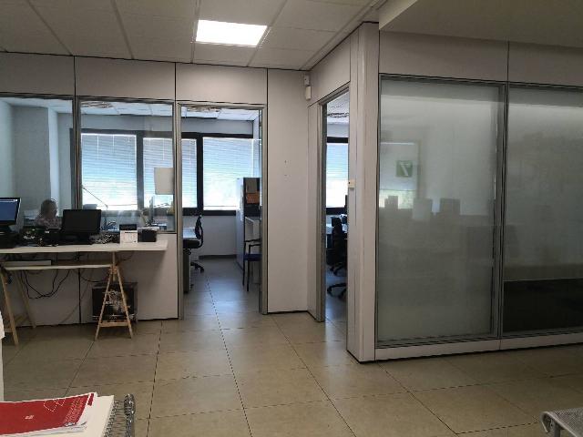 Shared office in {3}, Via Volturno - Photo 1