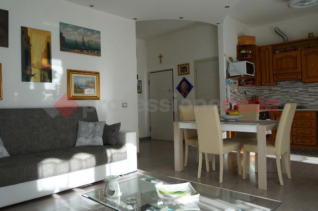 Vierzimmerwohnung in Via Val Malenco 25, Cesano Maderno - Foto 1