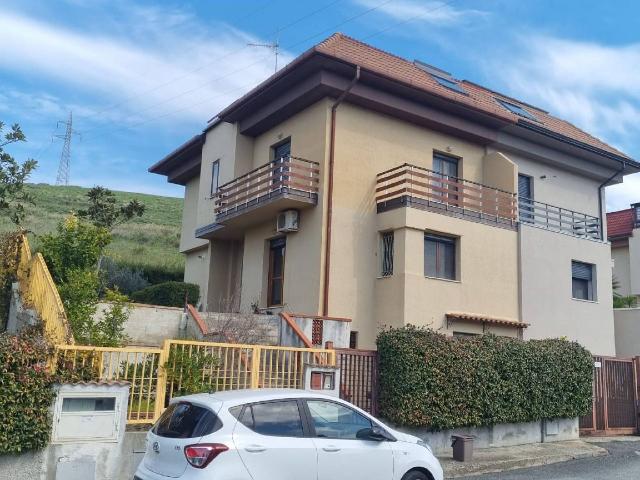 Villa in {3}, Via Ugo Ortona - Foto 1