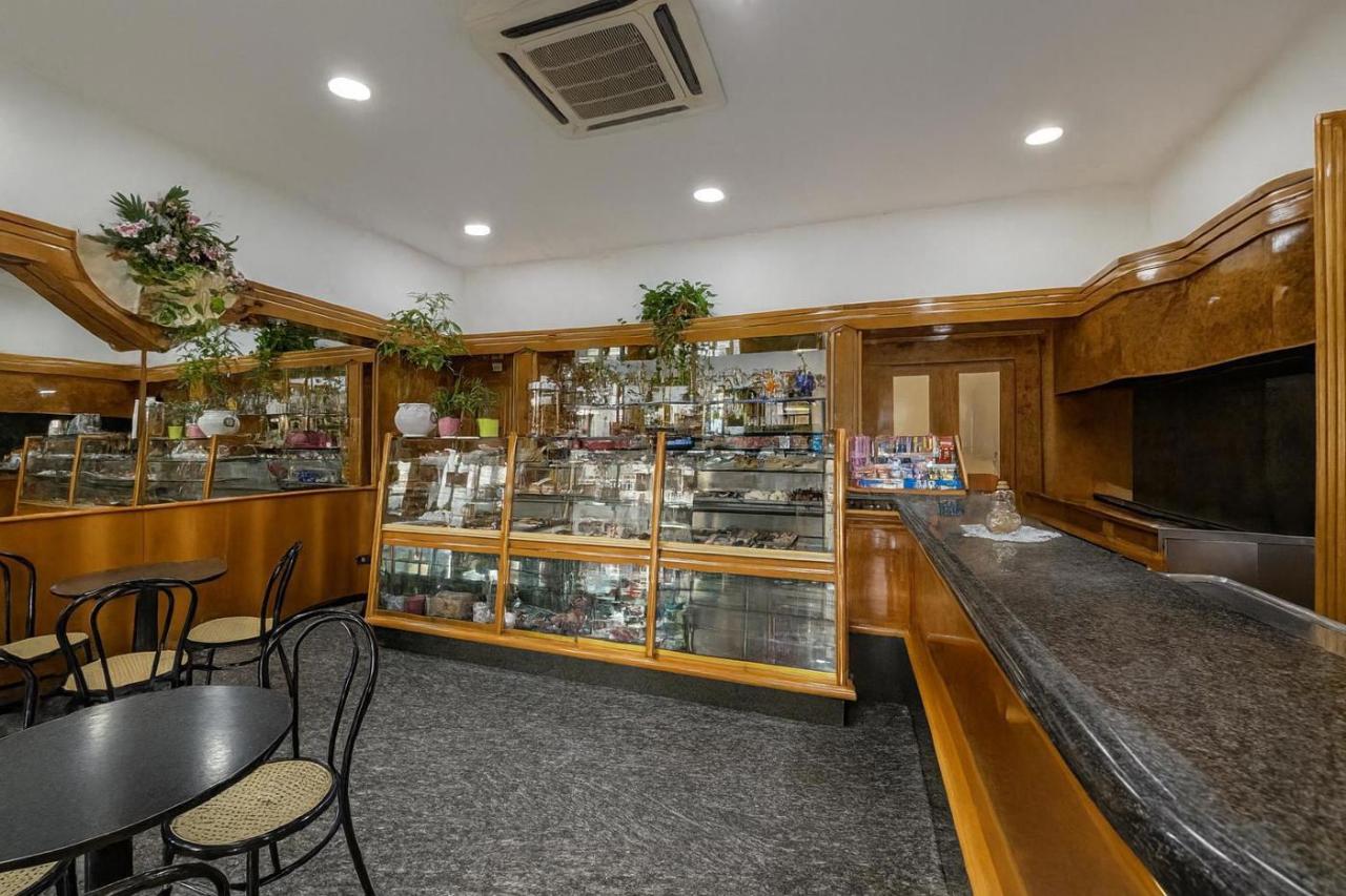 Negozio in Via Vigevano 45, Milano, {3} - Foto 2