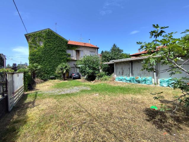 Villa in Via Roma 11, Gorla Minore - Foto 1