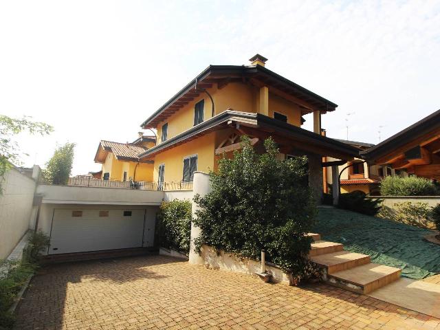 Villa in Via Roma 11, Marnate - Foto 1