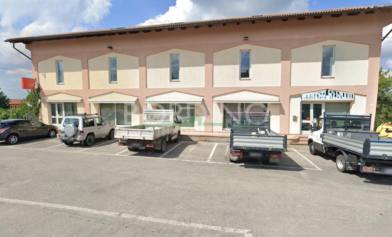 Negozio in Via Roma Snc, Asti, {3} - Foto 2