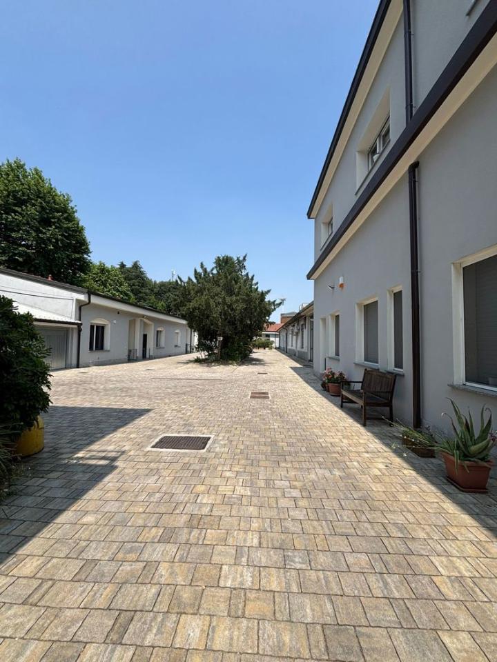 immagine annuncio 11 di 12