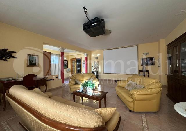 Apartament in Via delle Industrie , Bellizzi - Photo 1