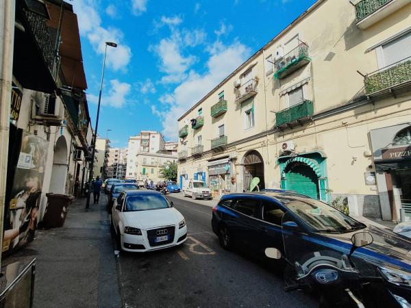 Negozio in Via Pigna 209, Napoli, {3} - Foto 1