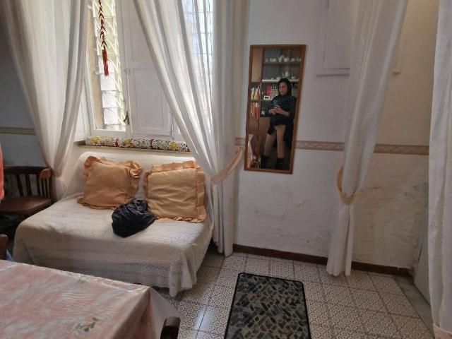 2-room flat in Via degli Artisti, Torre del Greco - Photo 1