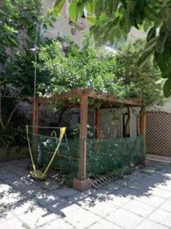 Negozio in Via Piedigrotta 36, Napoli, {3} - Foto 2