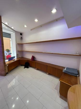 Negozio in Via Giuseppe Martucci 73, Napoli, {3} - Foto 2