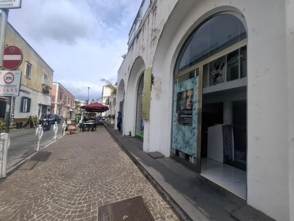 Negozio in Corso Vittoria Colonna 85, Ischia, {3} - Foto 2
