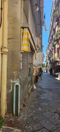 Negozio in Vico San Guido 21, Napoli, {3} - Foto 2