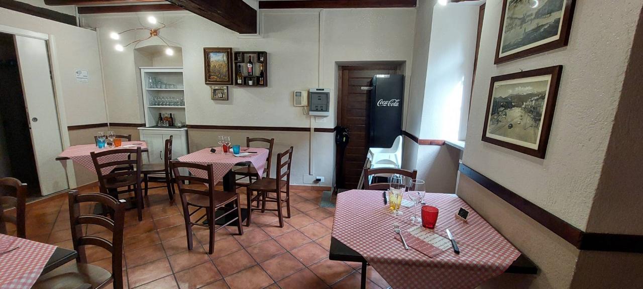 Negozio in Vicolo Termine 2, Pinerolo, {3} - Foto 2