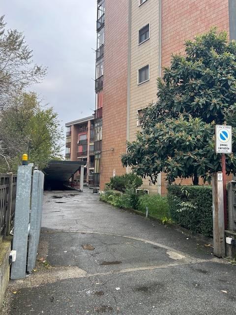 Magazzino in Via Nallino 42, Torino, {3} - Foto 2