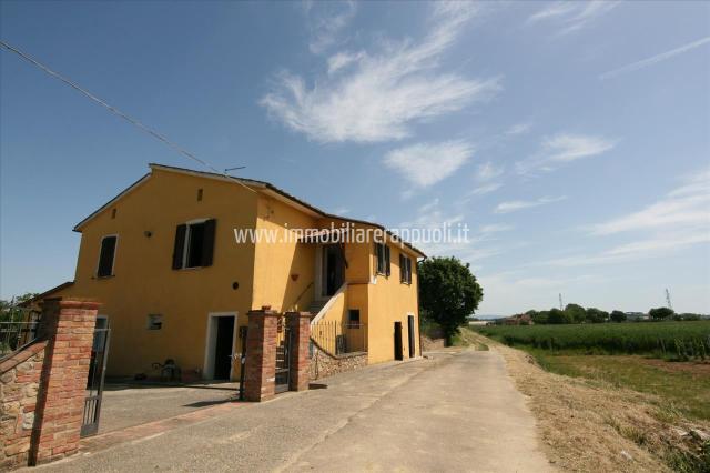 Detached house, Montepulciano - Photo 1