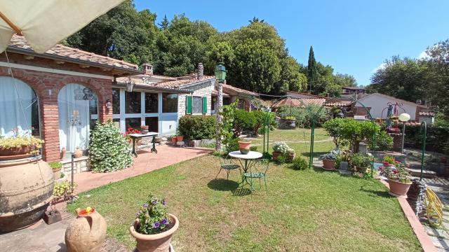 Mansion in Via del Frate Cercatore, Perugia - Photo 1