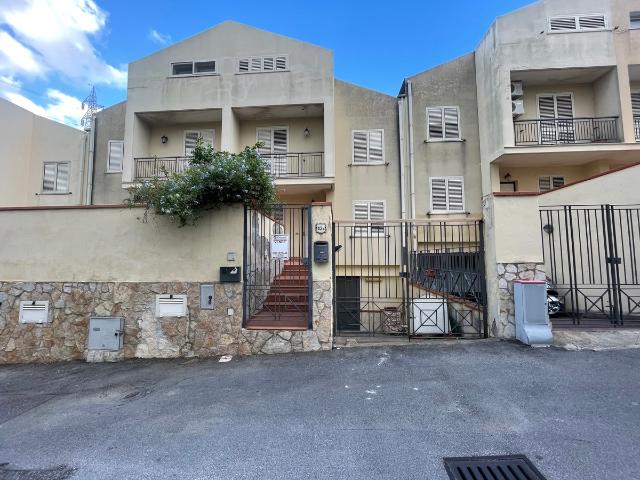 Villa a schiera in Via delle Viole  13b, Messina - Foto 1