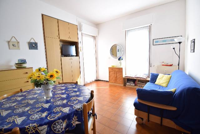 One-room flat in Via Diano Castello 2, Diano Marina - Photo 1