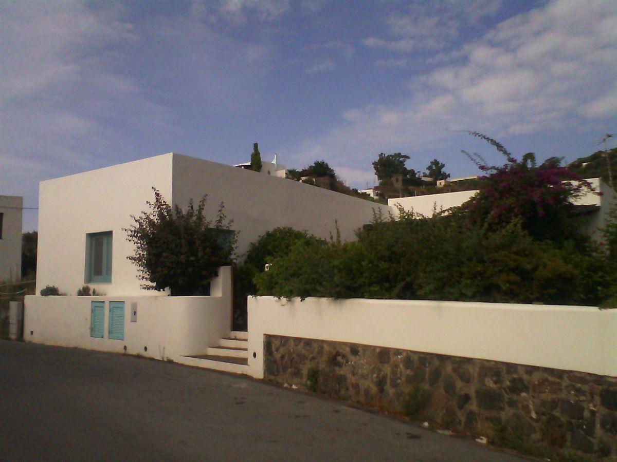 Villa in vendita a Santa Marina Salina