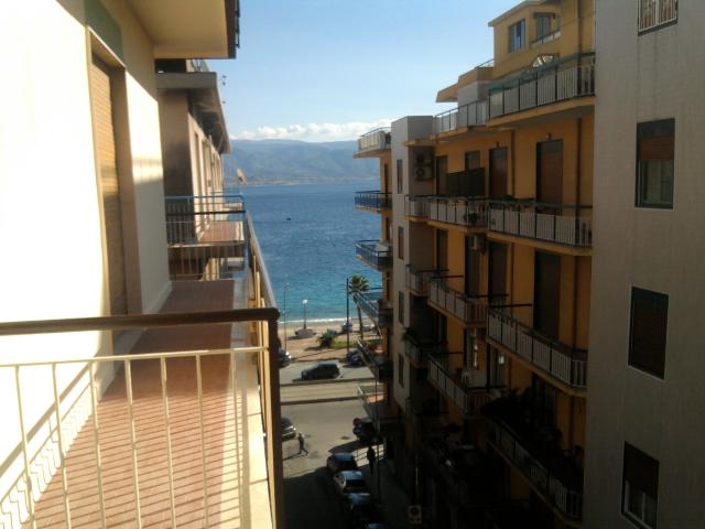 Apartament in Via Duca degli Abruzzi 20, Messina - Photo 1