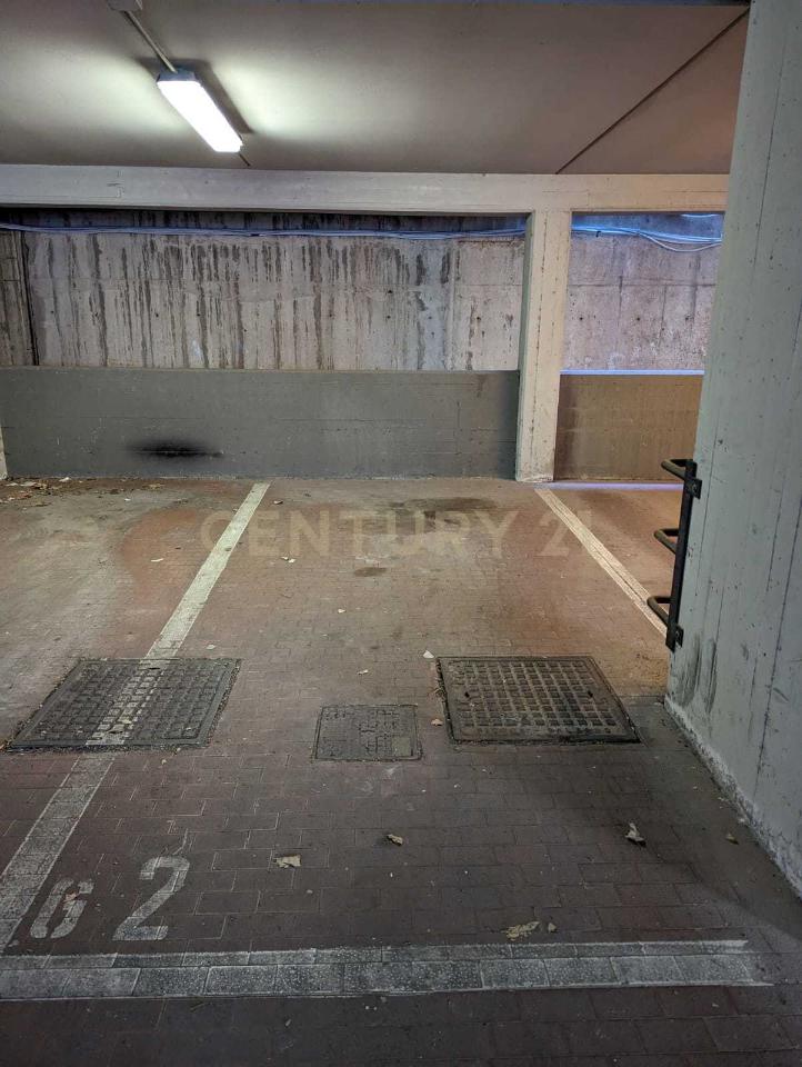 Parcheggio chiuso in Via Paolo Barison 14, Roma, {3} - Foto 1