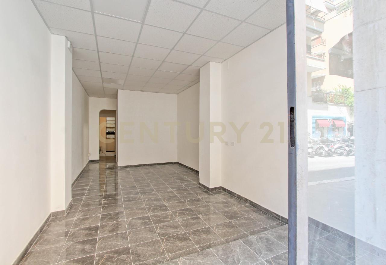 Negozio in Via Ruggero Fauro 21, Roma, {3} - Foto 2