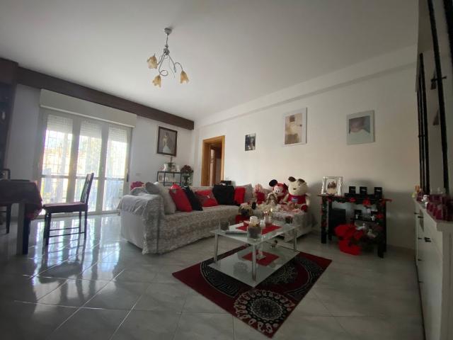 4-room flat in Via Campoleone Scalo 4, Aprilia - Photo 1