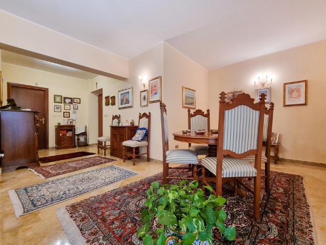 main gallery real estate image