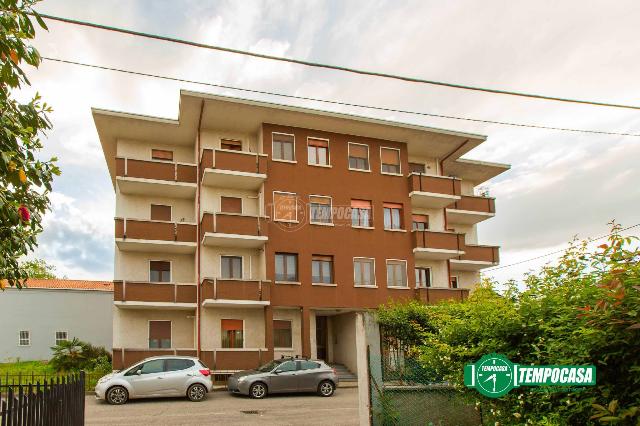 4-room flat in Via IV Novembre 10, Bellinzago Novarese - Photo 1