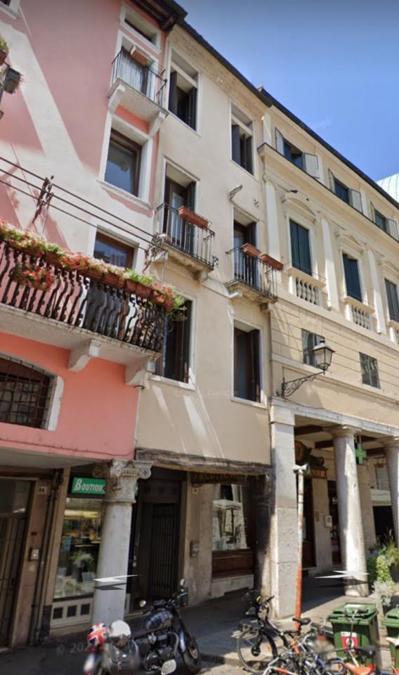 Palazzo in vendita a Vicenza