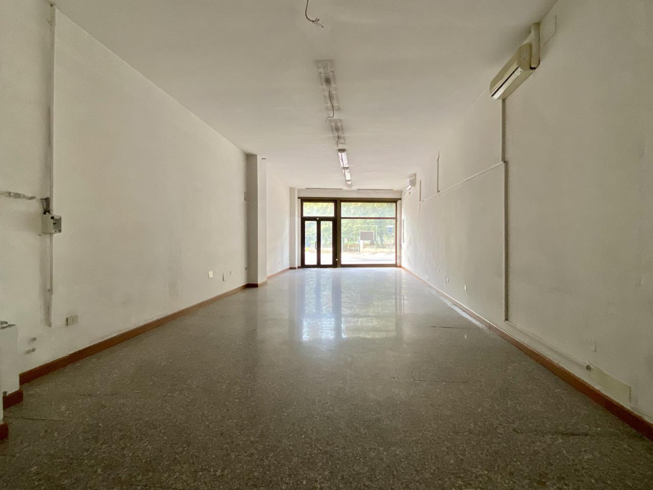 Negozio in Viale Milano, 112, Vicenza, {3} - Foto 2