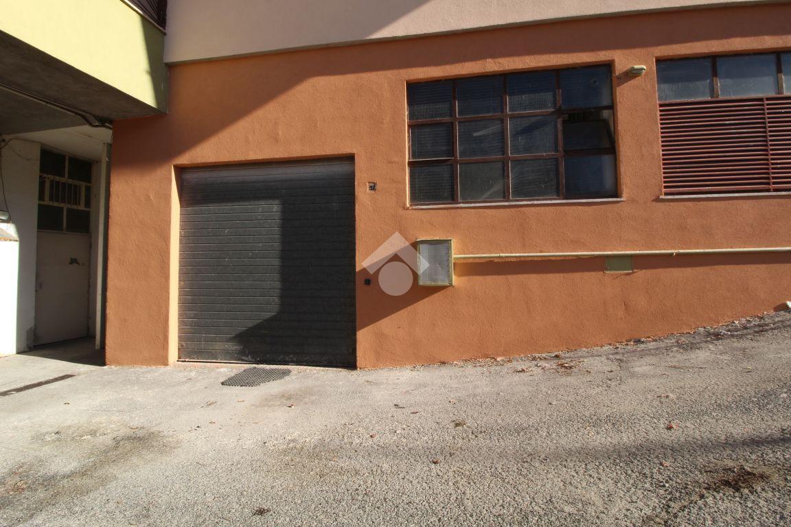 Negozio in Locale Commerciale Via San Martino 47, Monterotondo, {3} - Foto 2
