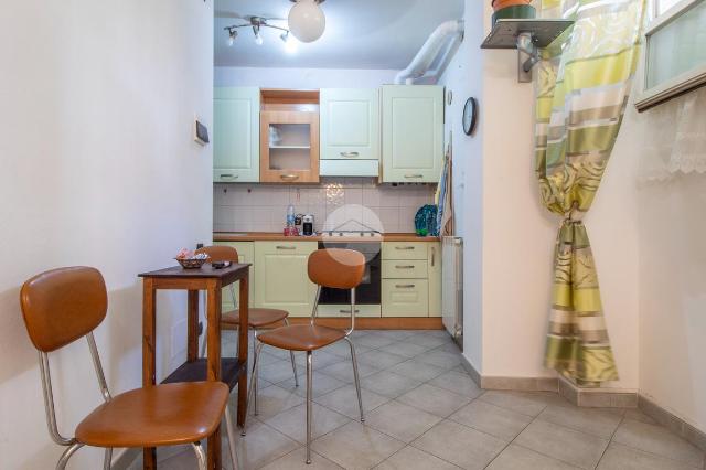 2-room flat in Piazza Goito 8, Imperia - Photo 1