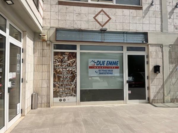 Negozio in Viale Fabrateria Vetus, Ceccano, {3} - Foto 2