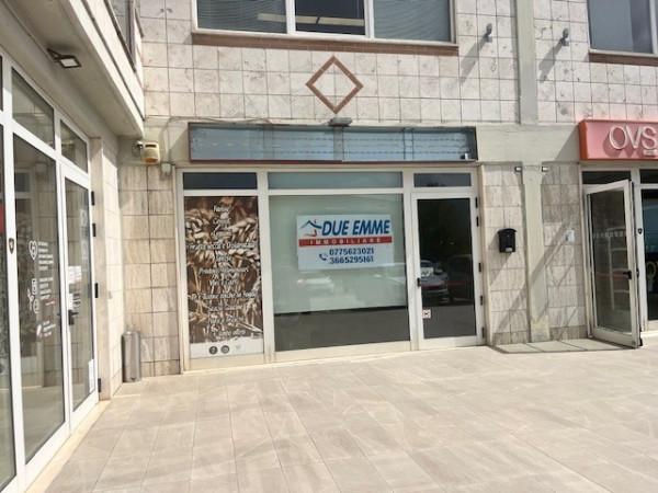 Negozio in Viale Fabrateria Vetus, Ceccano, {3} - Foto 1