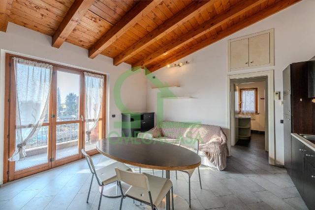 2-room flat in Via dei Casari, San Fiorano - Photo 1