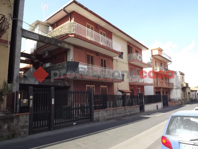 3-room flat in Via Lavina 190, Aci Sant'Antonio - Photo 1