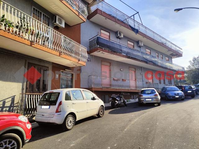 Dreizimmerwohnung in Via Don Alfonso 64 H, Aci Catena - Foto 1