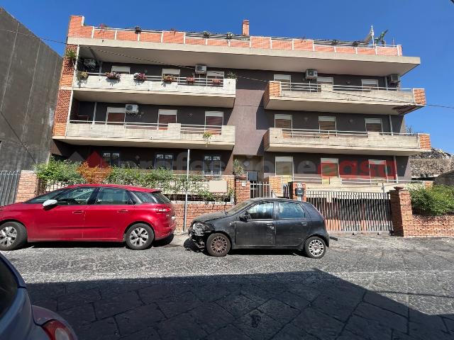 4-room flat in Via Sanità 47, Aci Catena - Photo 1