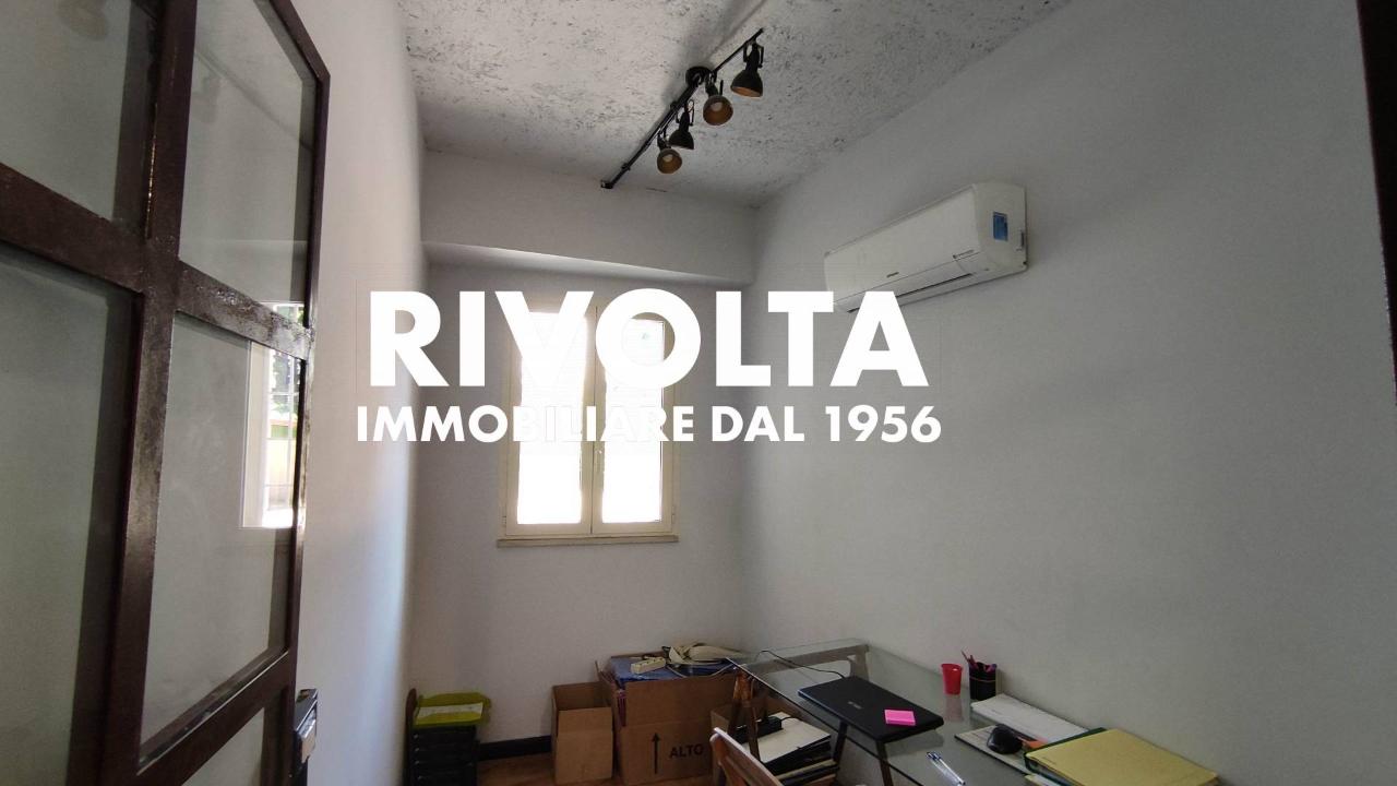 Ufficio in Via Ferdinando Liuzzi, Roma, {3} - Foto 1