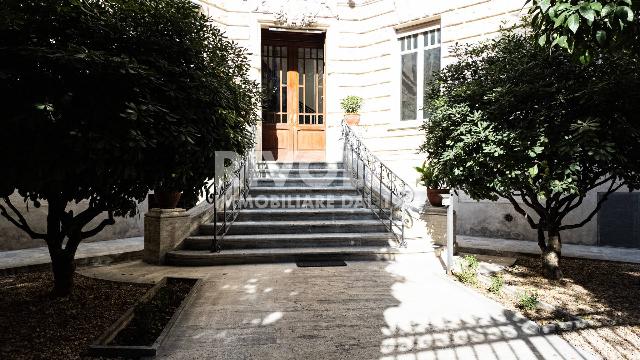 4-room flat in Via Vincenzo Bellini, Roma - Photo 1