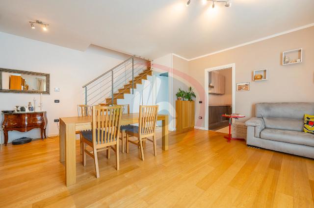 4-room flat in {3}, - Photo 1